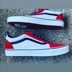 SOLD - NEW VANS Old Skool sneakers men’s 9.5